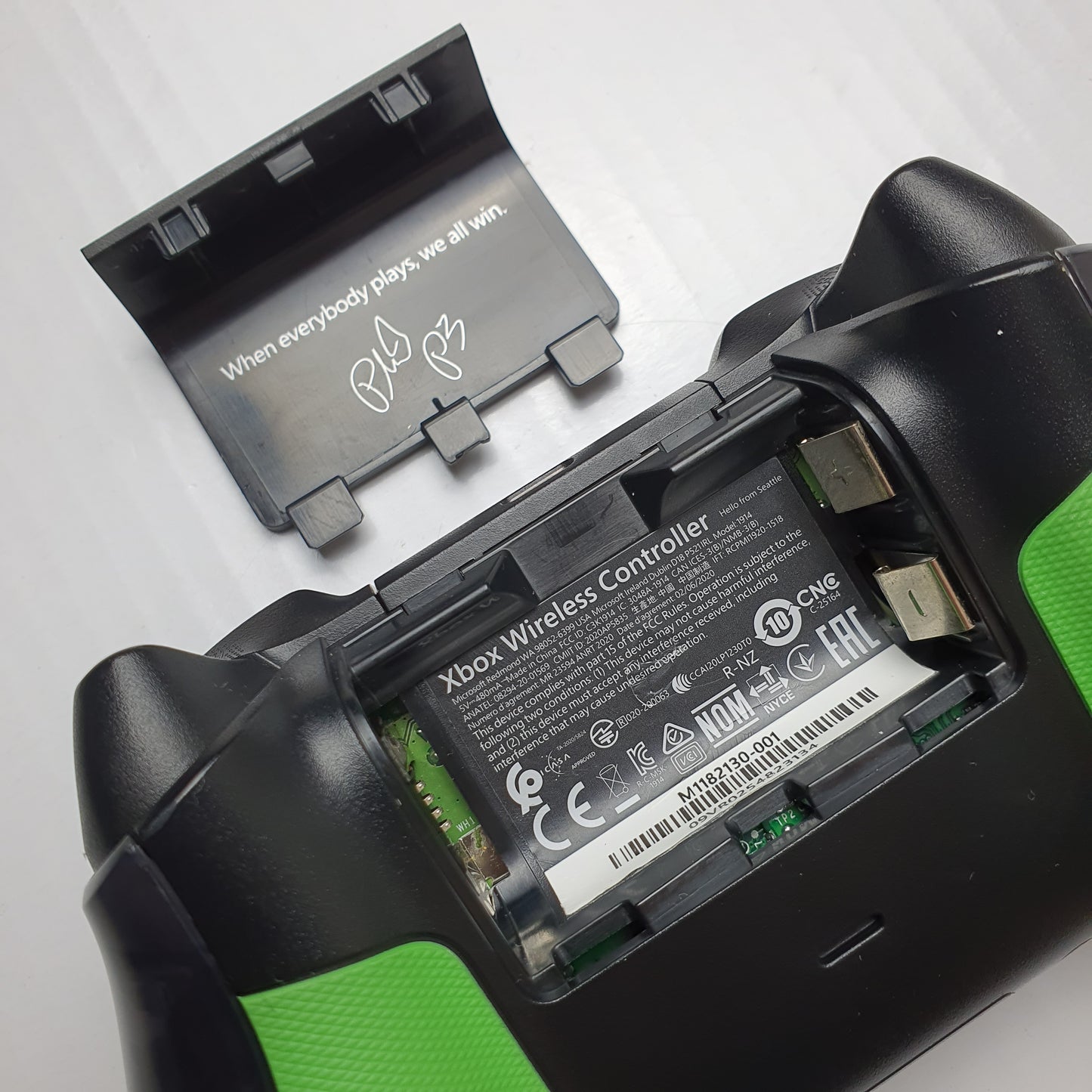 Official Microsoft Xbox Series X|S Wireless Bluetooth '20th Anniversary' Controller 1914