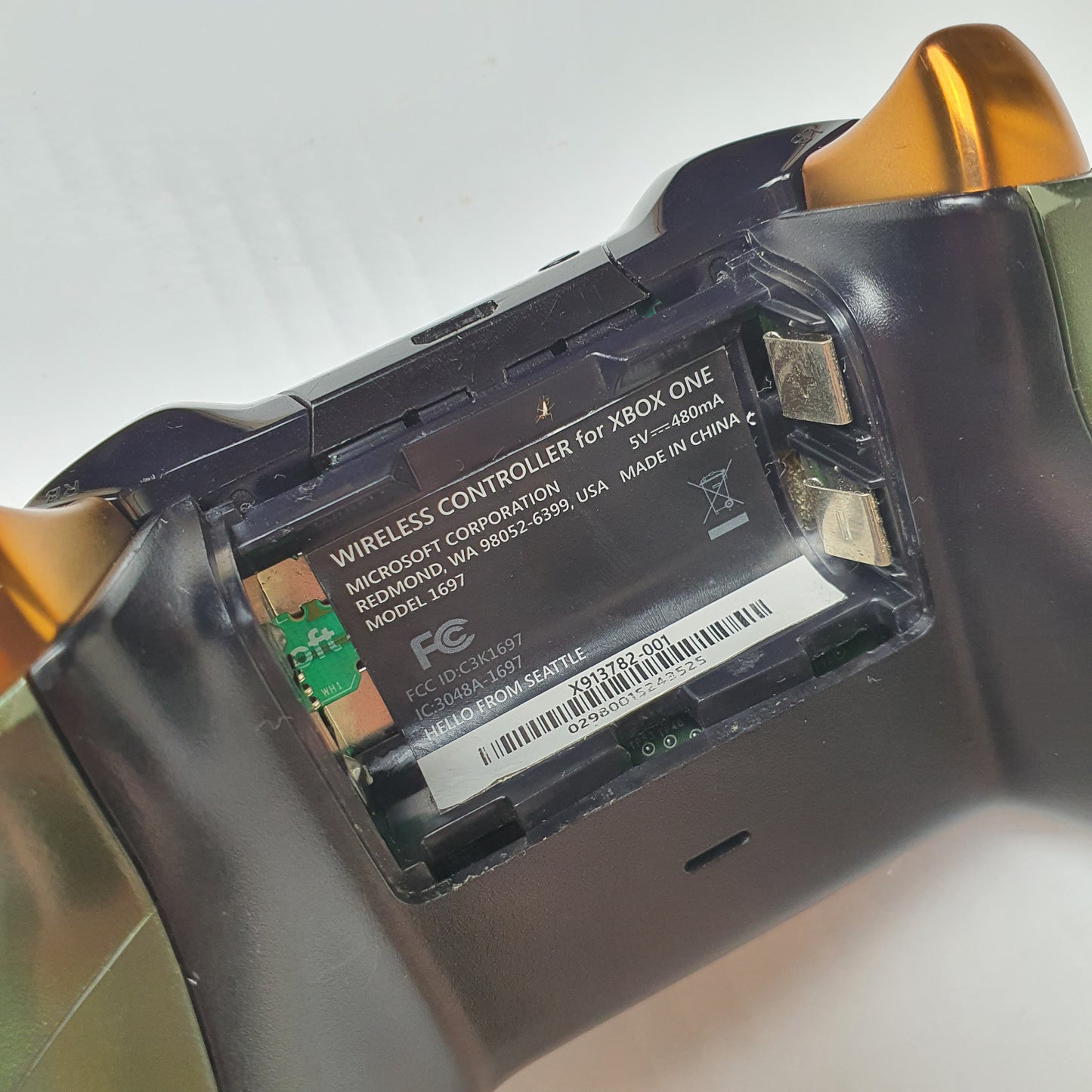 Official Microsoft Xbox One Limited Edition Master Chief Wireless Controller 1697