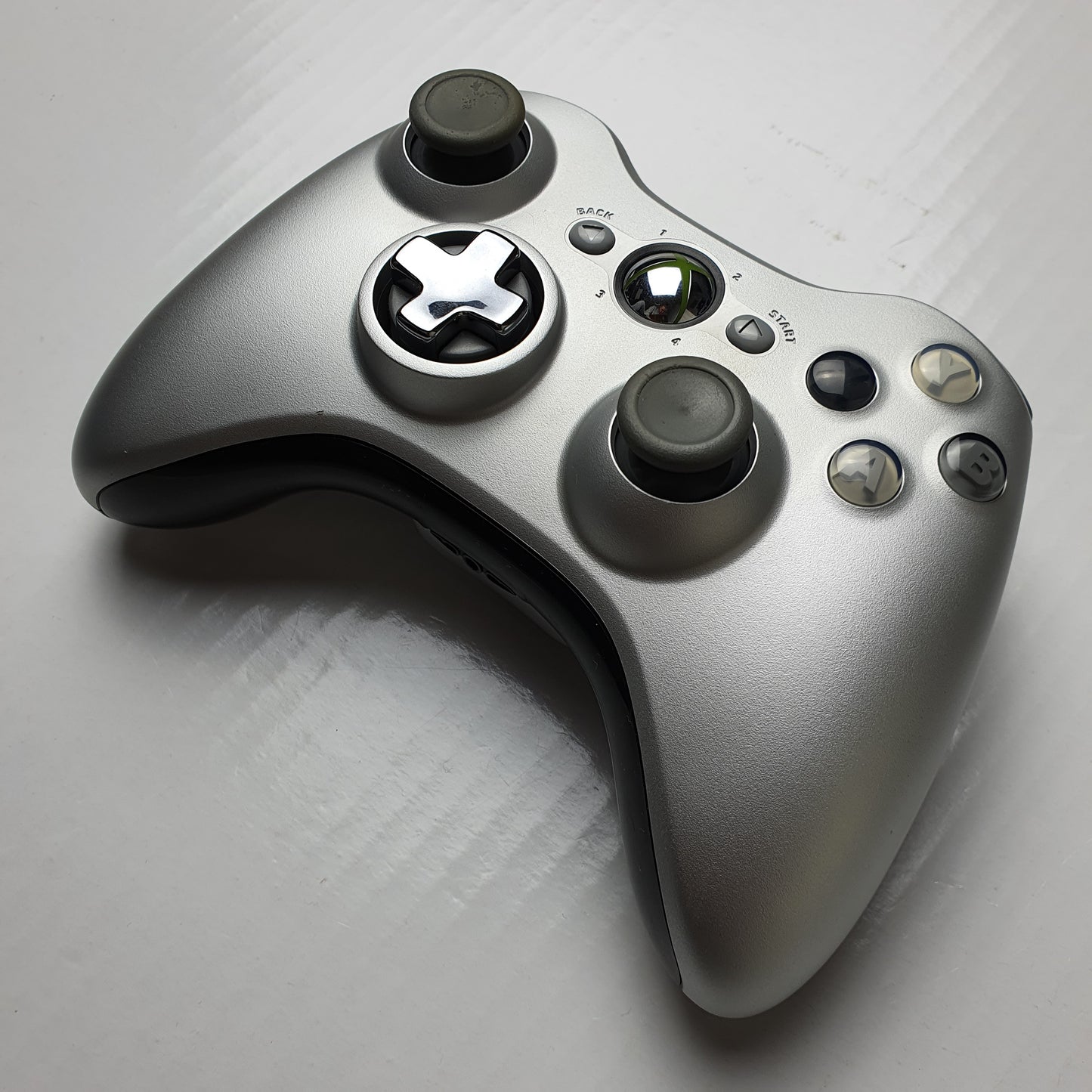 Official Microsoft Xbox 360 Special Edition Silver Wireless Controller