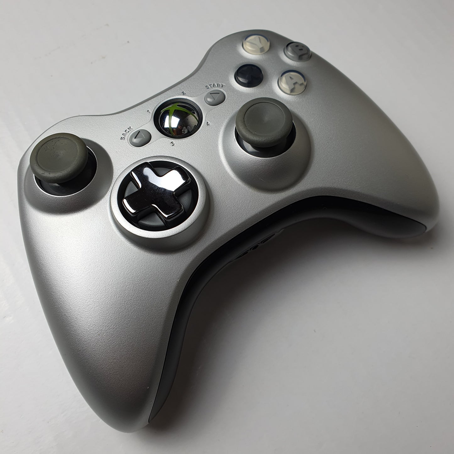 Official Microsoft Xbox 360 Special Edition Silver Wireless Controller
