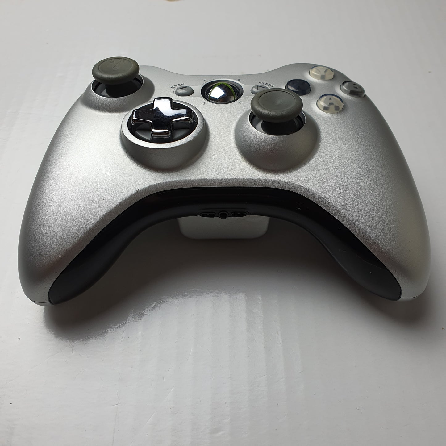 Official Microsoft Xbox 360 Special Edition Silver Wireless Controller
