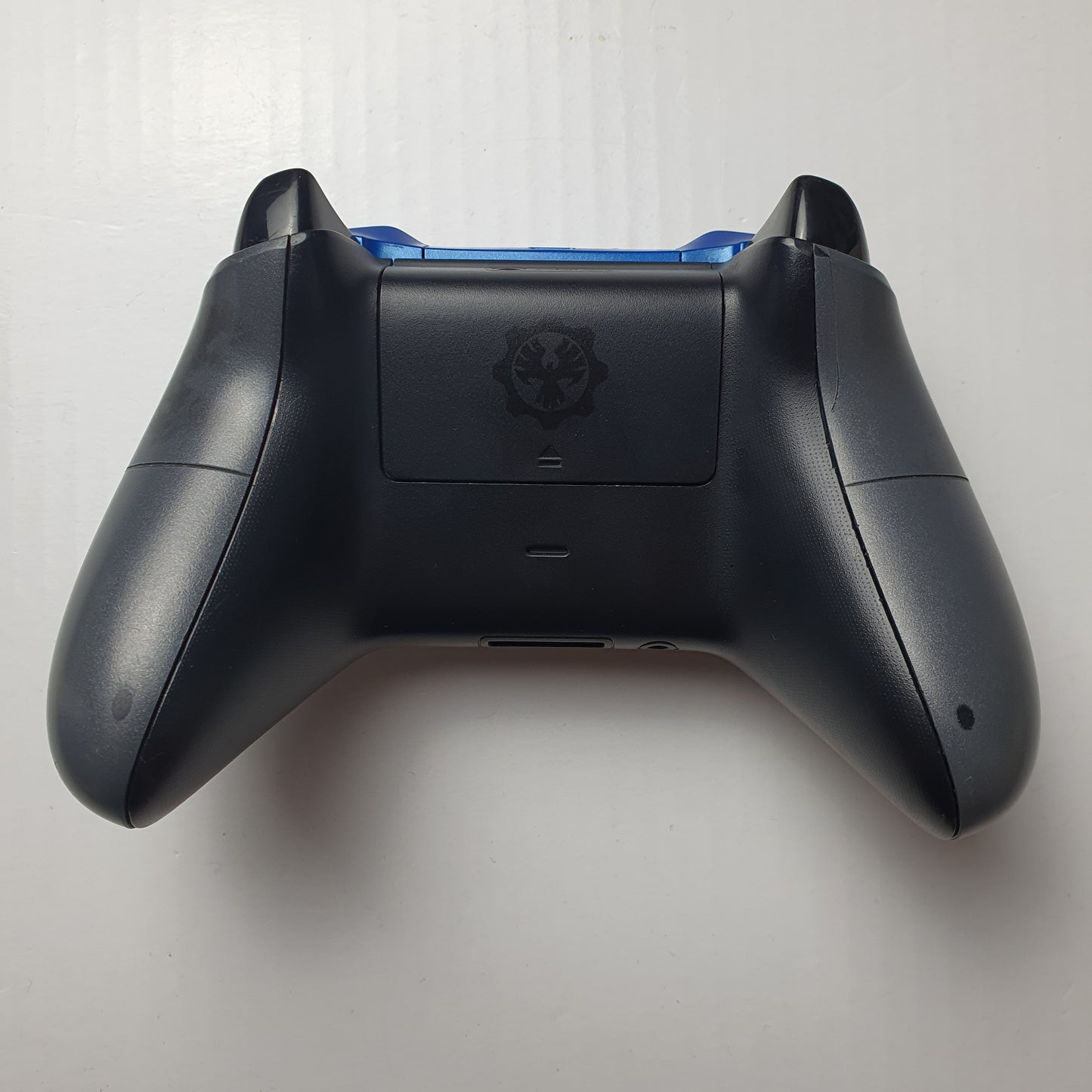 Official Microsoft Xbox Limited Edition 'Gears of War 4: JD Fenix' Wireless Bluetooth Controller 1708