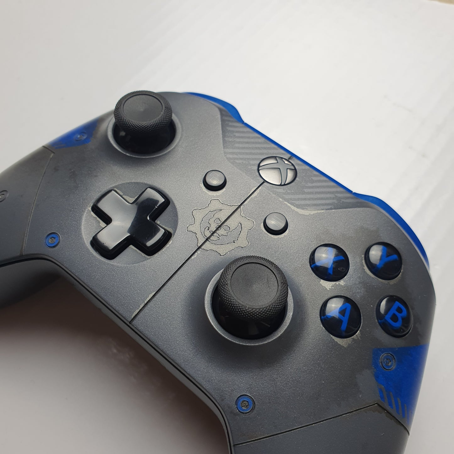 Official Microsoft Xbox Limited Edition 'Gears of War 4: JD Fenix' Wireless Bluetooth Controller 1708