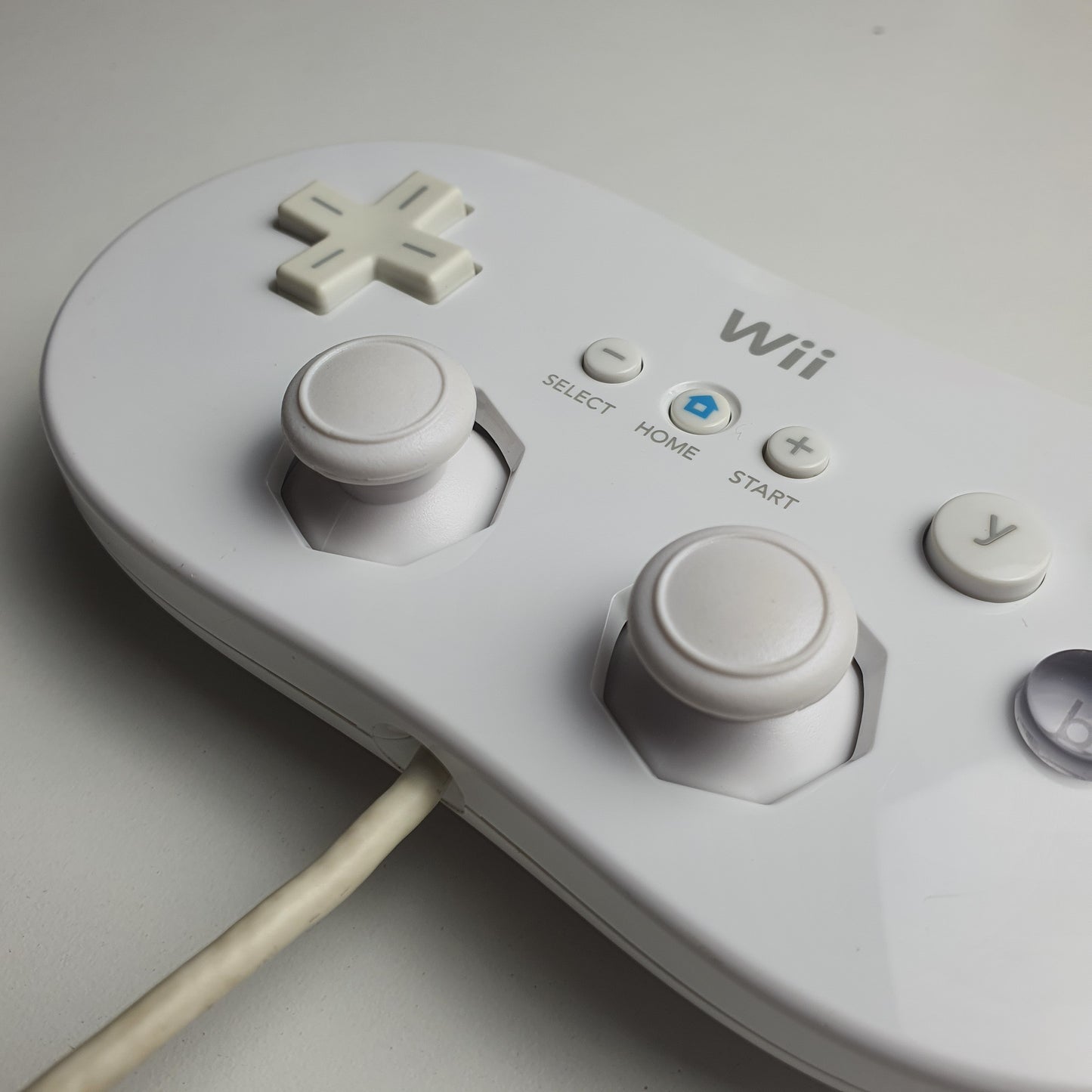 Official Nintendo Wii White Classic Controller