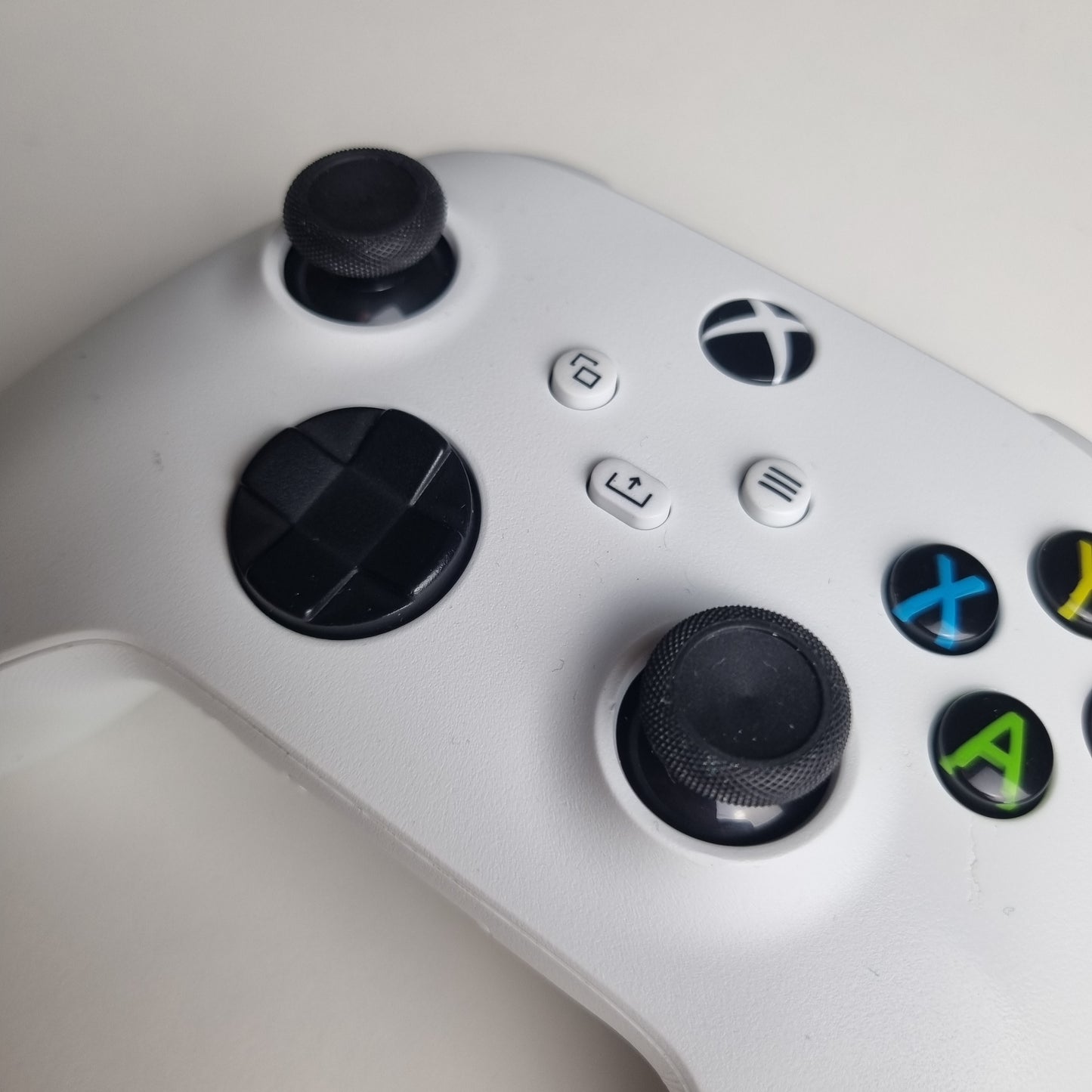 Official Microsoft Xbox Series X|S Wireless Bluetooth 'Robot White' Controller 1914