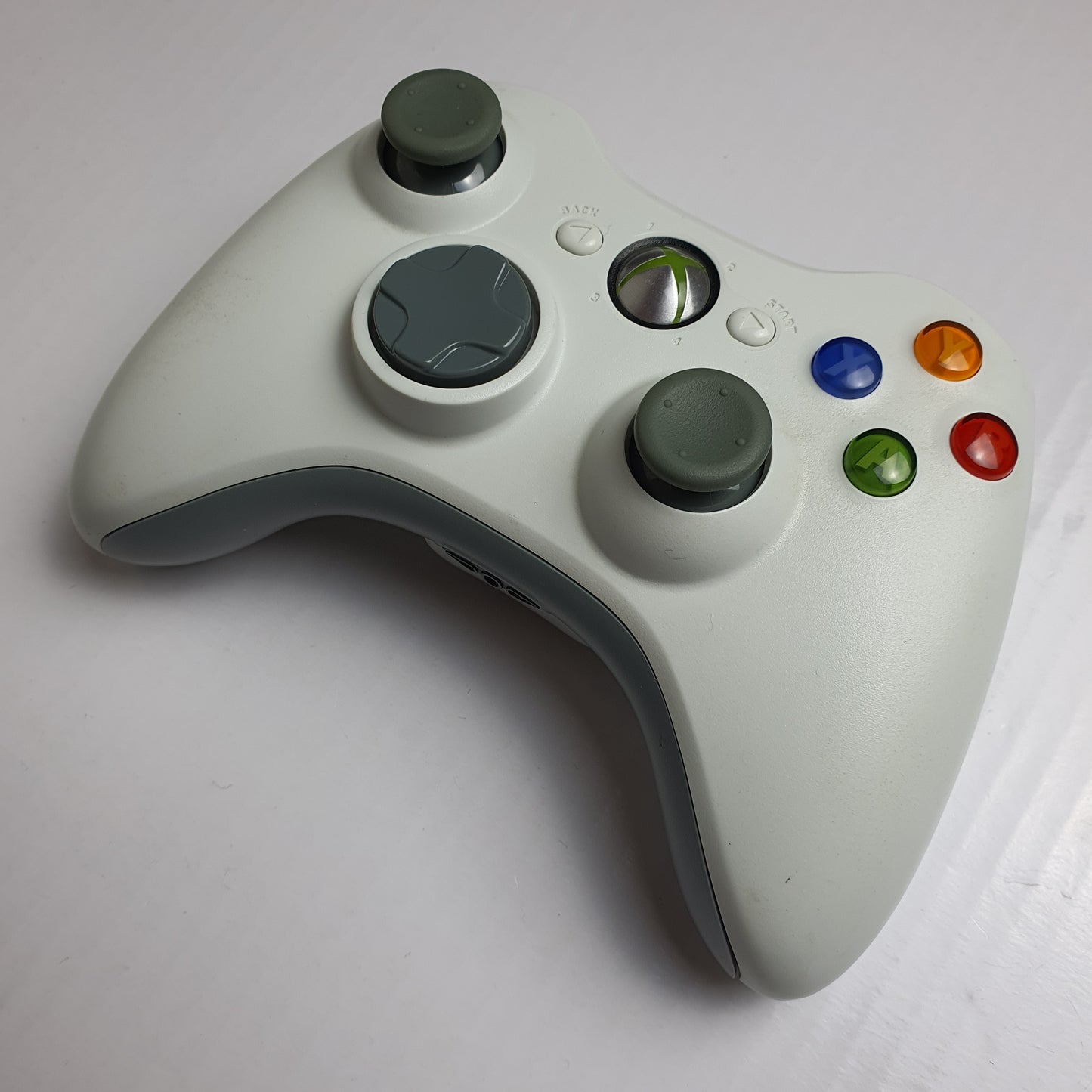 Official Microsoft Xbox 360 Wireless White Controller