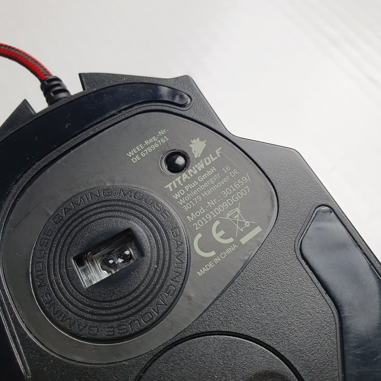 Titanwolf Gauntlet USB MMO Gaming Mouse