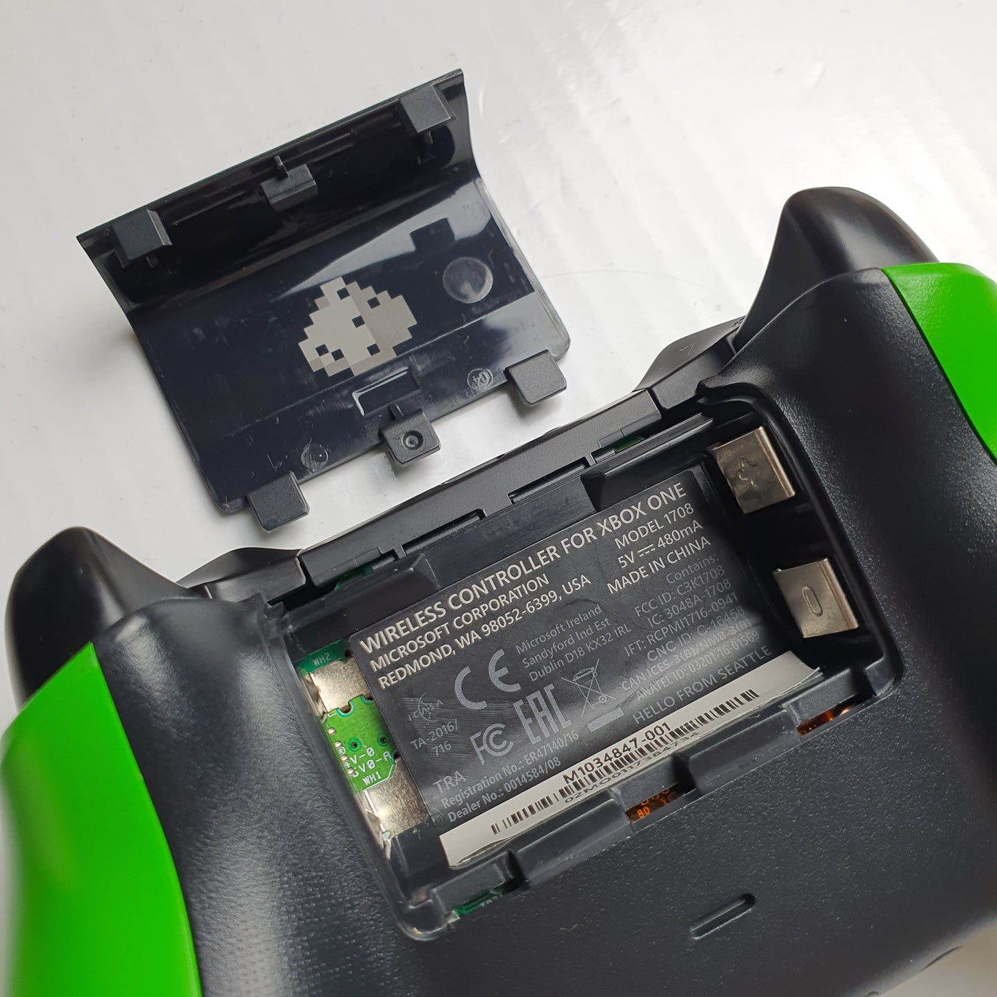 Official Microsoft Xbox Limited Edition Minecraft Creeper Wireless Bluetooth Controller 1708