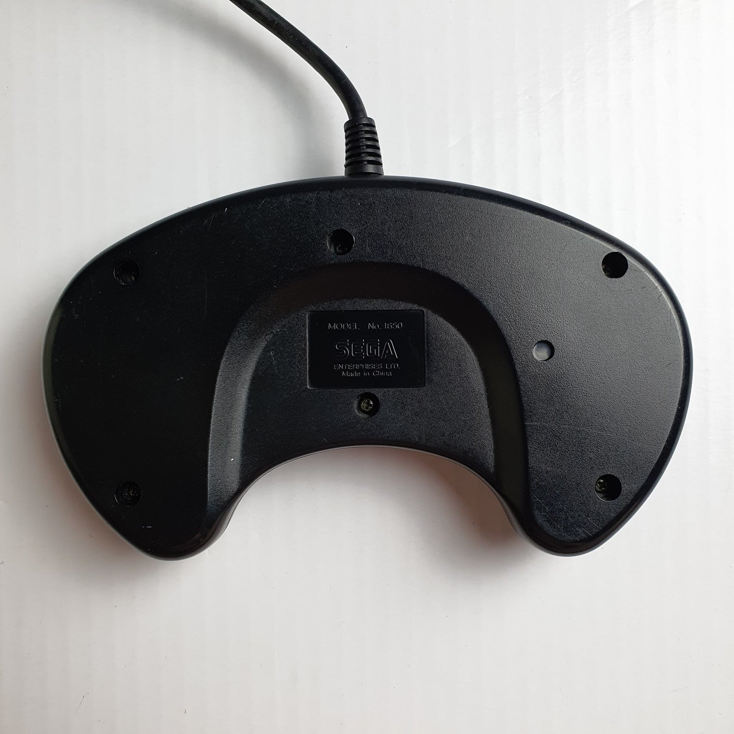 Official Sega Mega Drive 1.2m/2m Wired Black Controller 1650