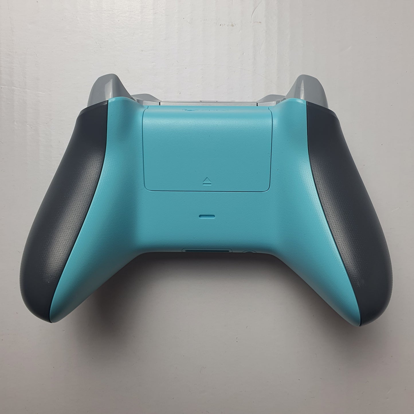 Official Microsoft Xbox Grey/Blue Wireless Bluetooth Controller 1708
