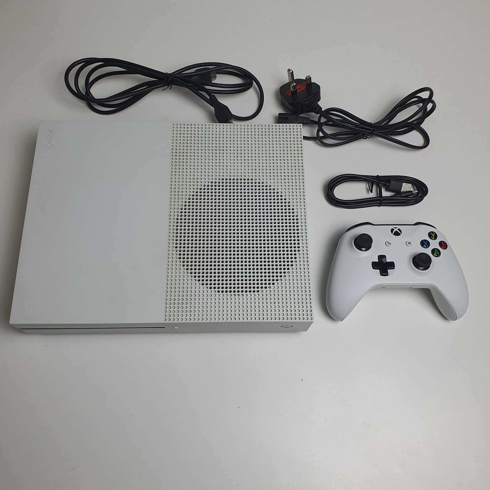 Microsoft Xbox One S 500GB White Disk Edition Bundle Inc