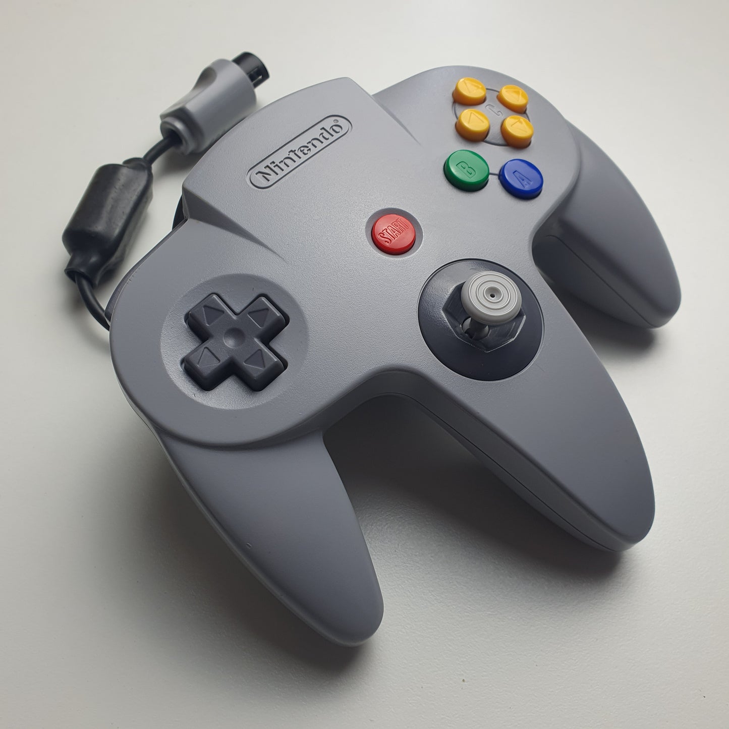 Official Nintendo 64 N64 Grey Wired Controller