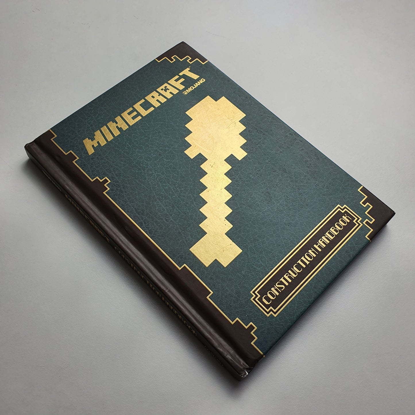 Official Minecraft 'Construction Handbook' Mojang