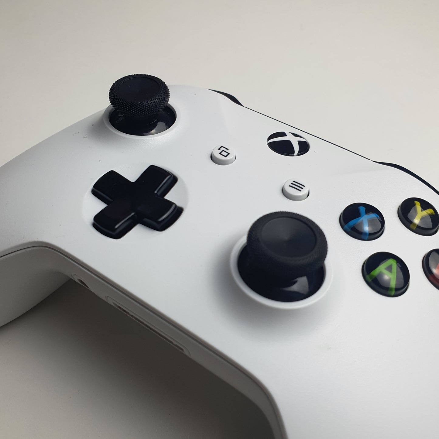 Microsoft Xbox One S 1TB White Disc Edition Bundle - Inc. Console, Controller and Cables