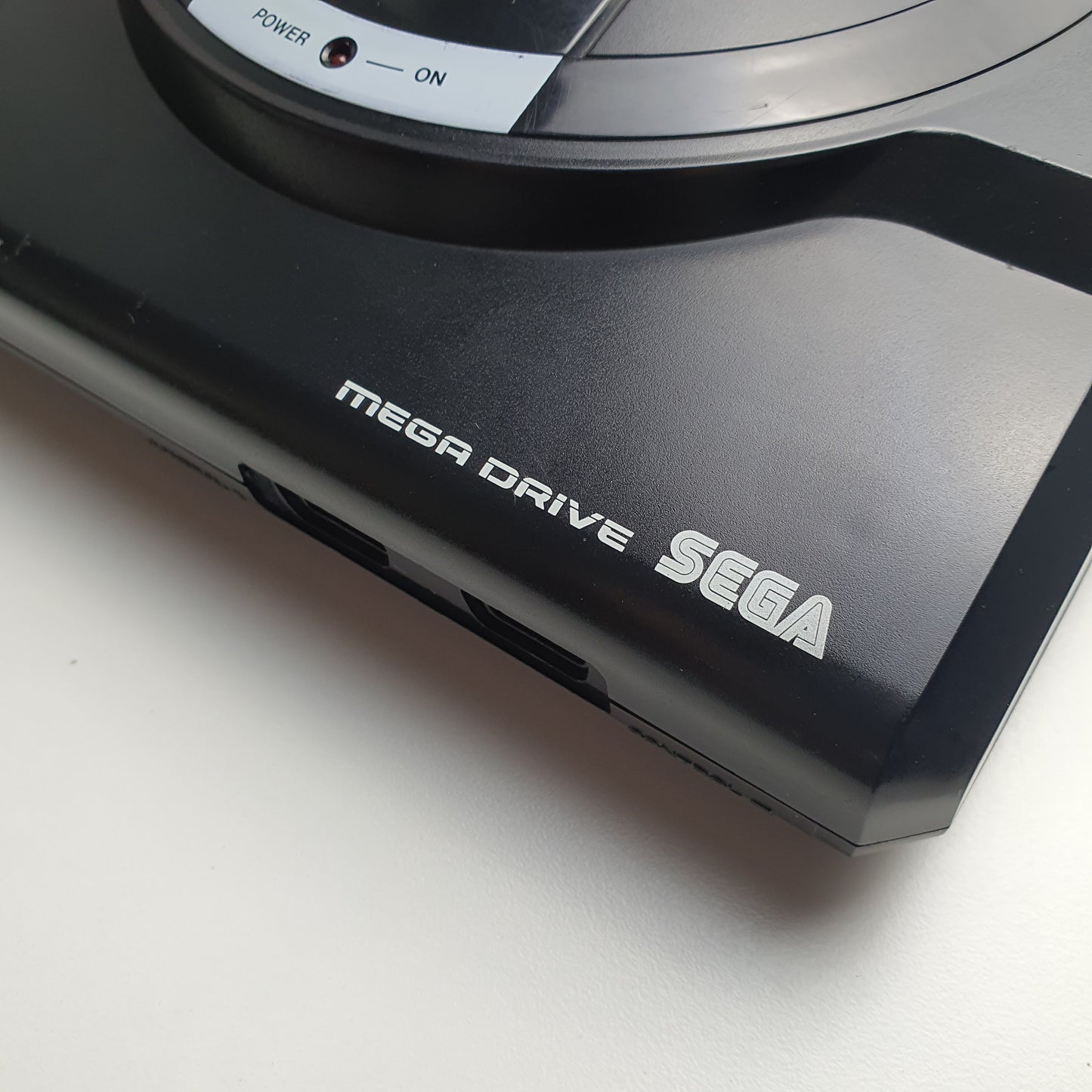 Sega Mega Drive Bundle - Inc. Console, Controller & Cables