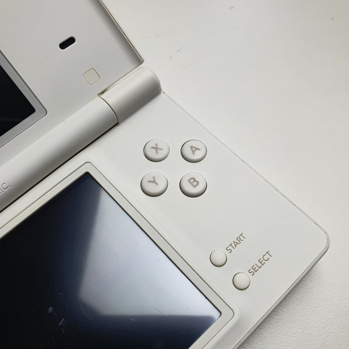 Nintendo DSi White Handheld Console