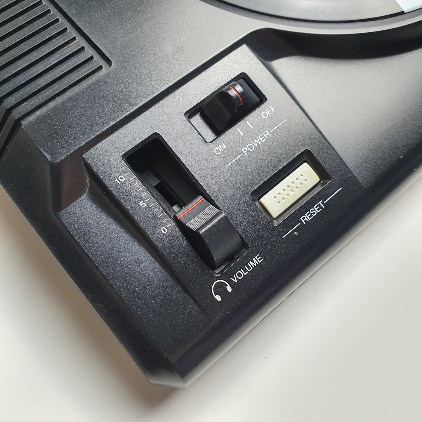 Sega Mega Drive Bundle - Inc. Console, Controller & Cables
