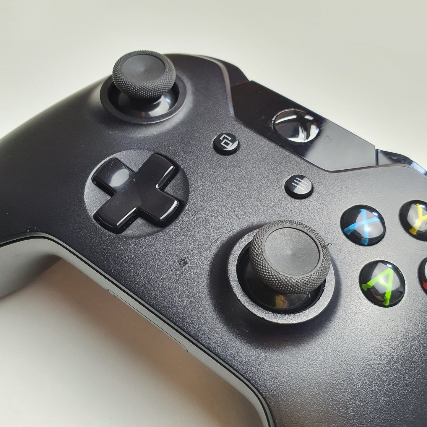 Official Microsoft Xbox One Black Wireless Controller (1537)