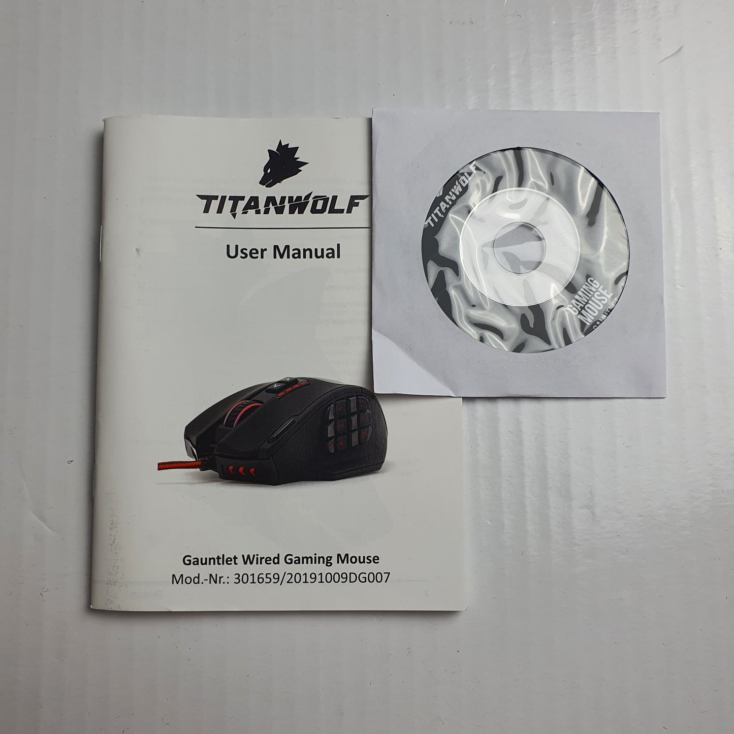 Titanwolf Gauntlet USB MMO Gaming Mouse