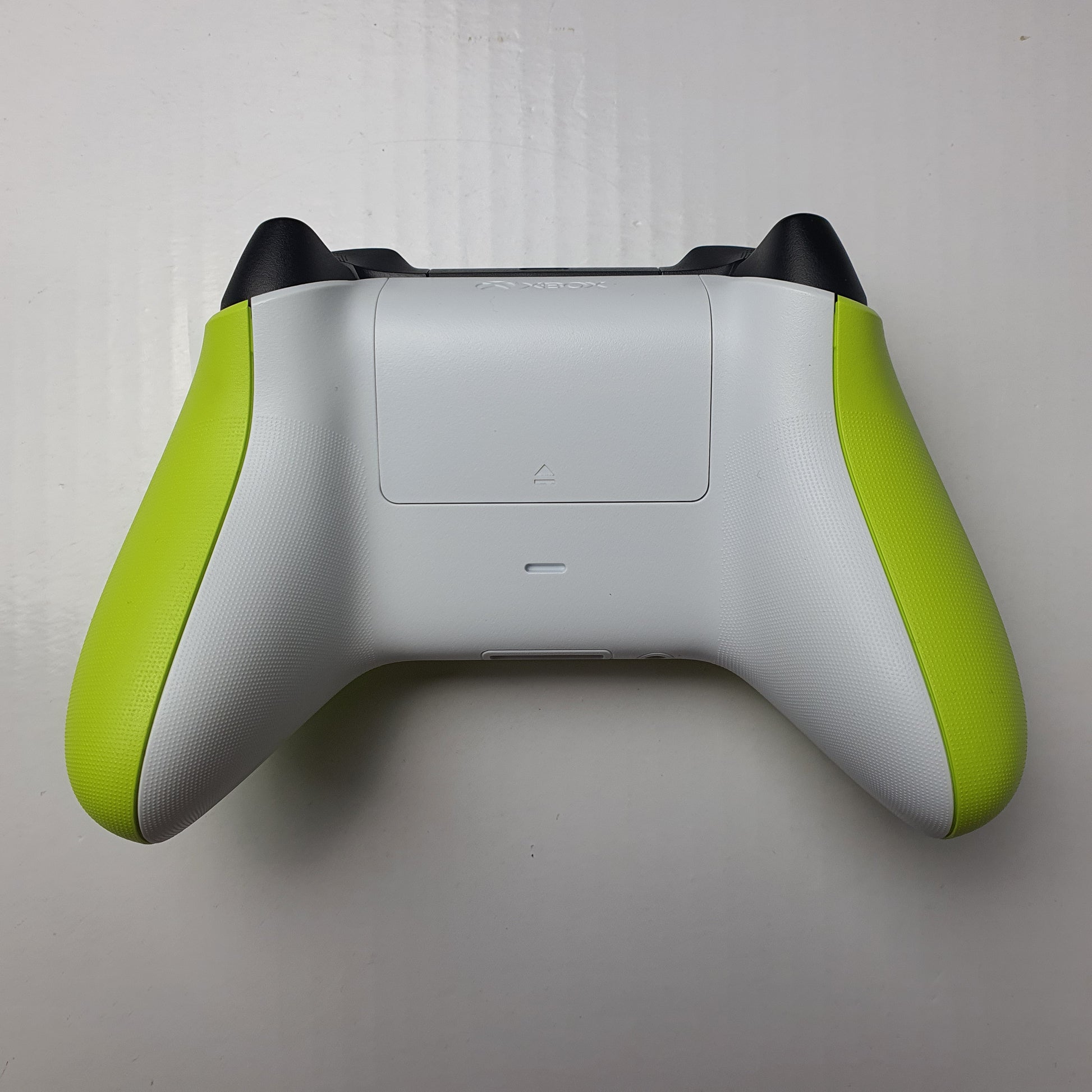 Official Microsoft Xbox Wireless Bluetooth 'Electric Volt' Controller –  Dogghead Tech